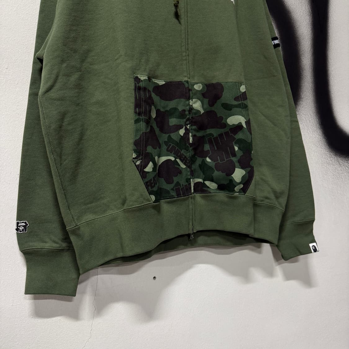 정품 베이프 x 언디피티드 컬러 카모 릴렉스핏 집업 후디 상품이미지4