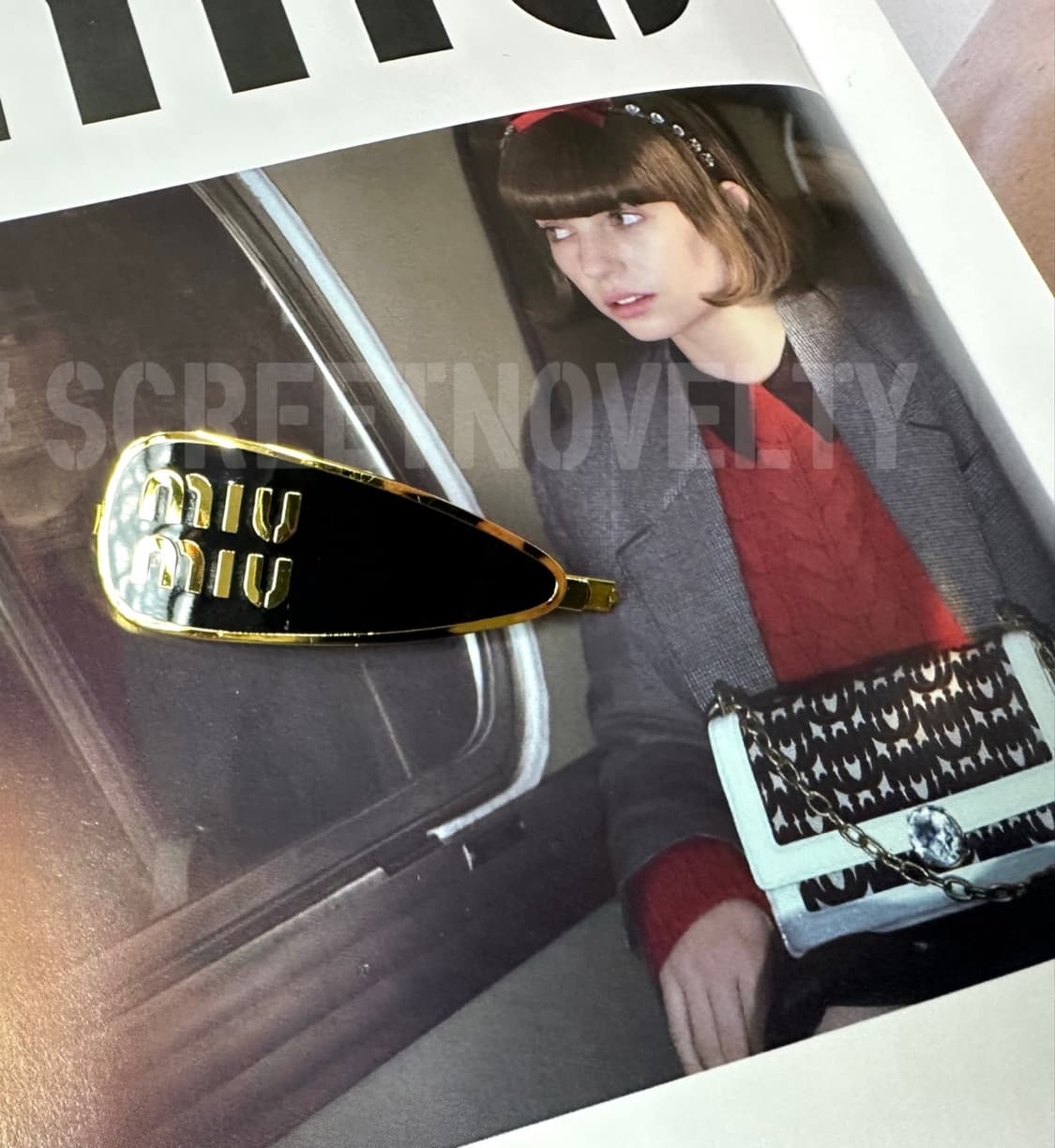 미우미우 헤어핀 블랙 (1ps) 상품이미지6