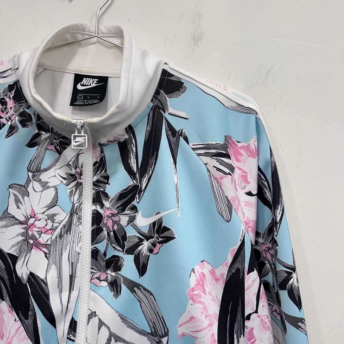 나이키 플로럴 패턴 하이넥 크롭 저지 상품이미지1