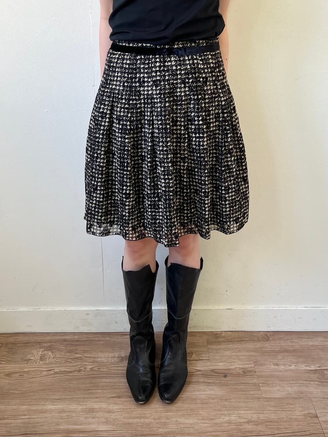 Alphabet’s alphabet 벨벳 로브 스커트 상품이미지6