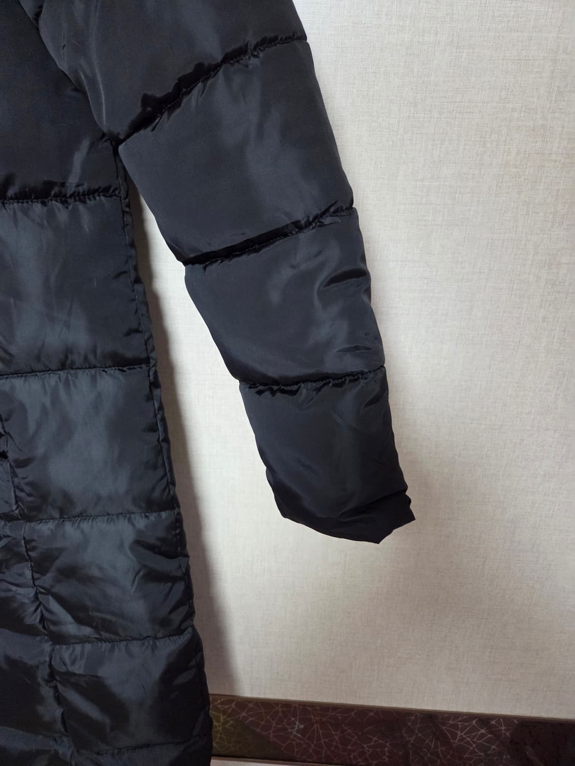 새상품]QUWEN 블랙 롱패딩 95 상품이미지4