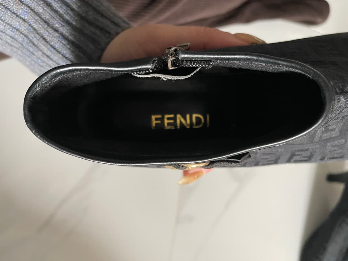 펜디 FF 로고 앵클 부츠 블랙 38 245 상품이미지5