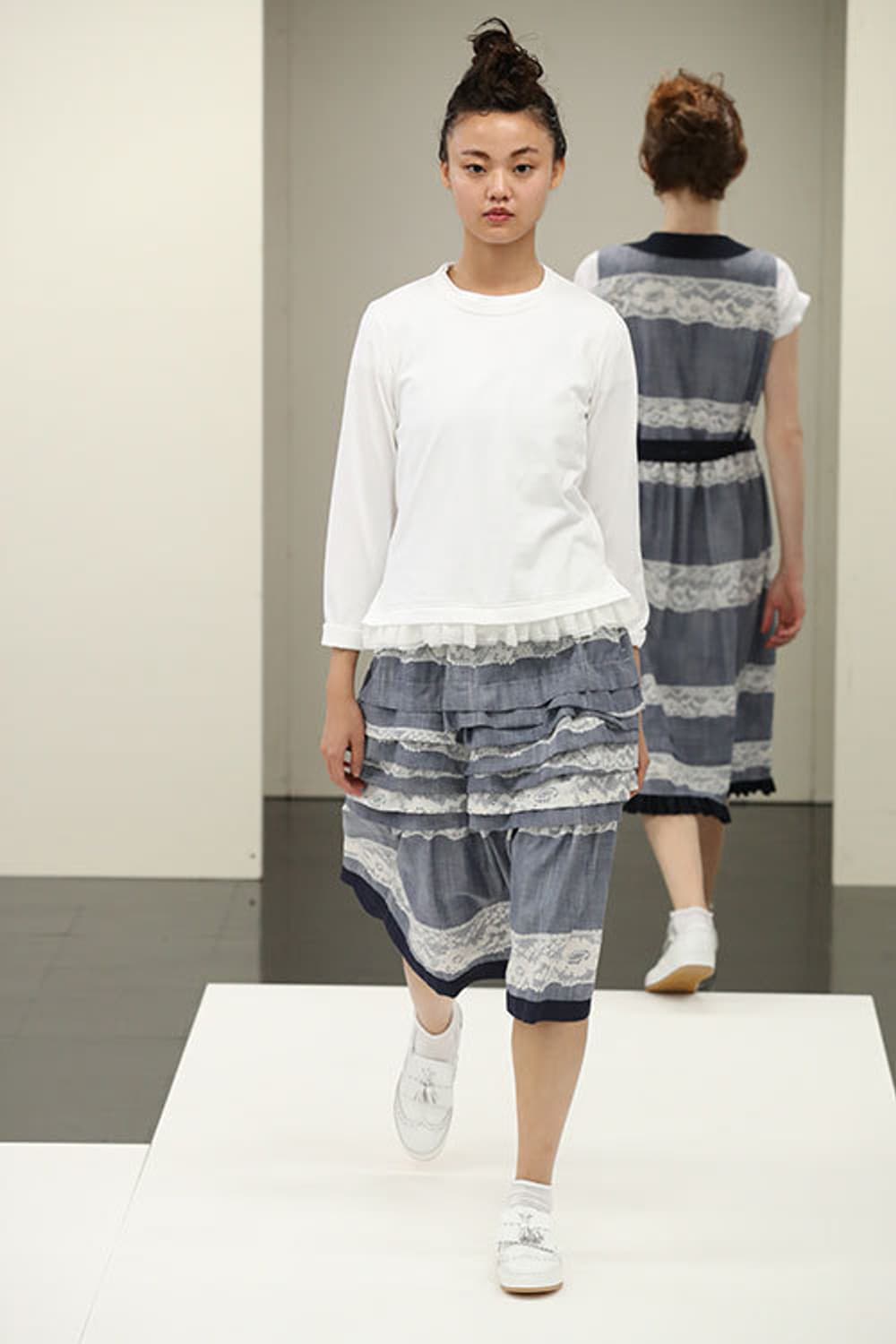 Lace Transcription Ruffle Skirt 상품이미지1