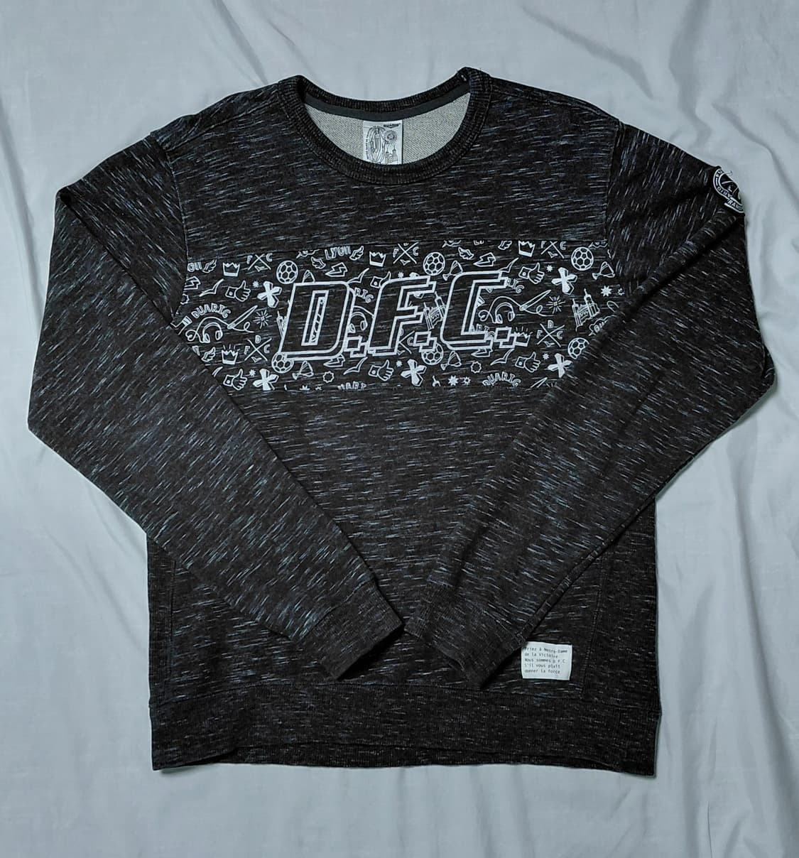 [M] 프랑스 듀아리그(DUARIG) 풋살 클럽 그래픽 맨투맨 (차콜) 상품이미지1