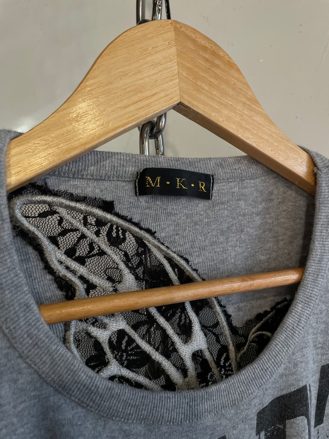 mkr 나비 자수 시스루 레이스 그레이 티셔츠 상품이미지8