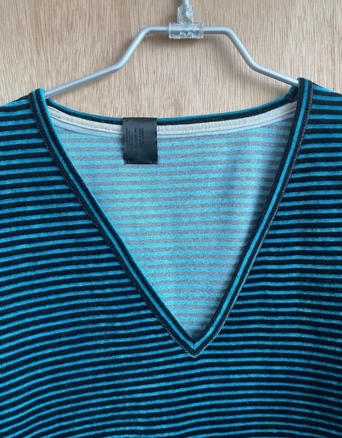 엔헐리우드 벨루어 스트라이프 티셔츠 상품이미지4