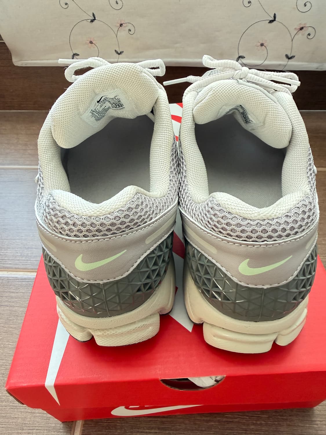 나이키 줌보메로5 코블스톤 w290(m285) 상품이미지5