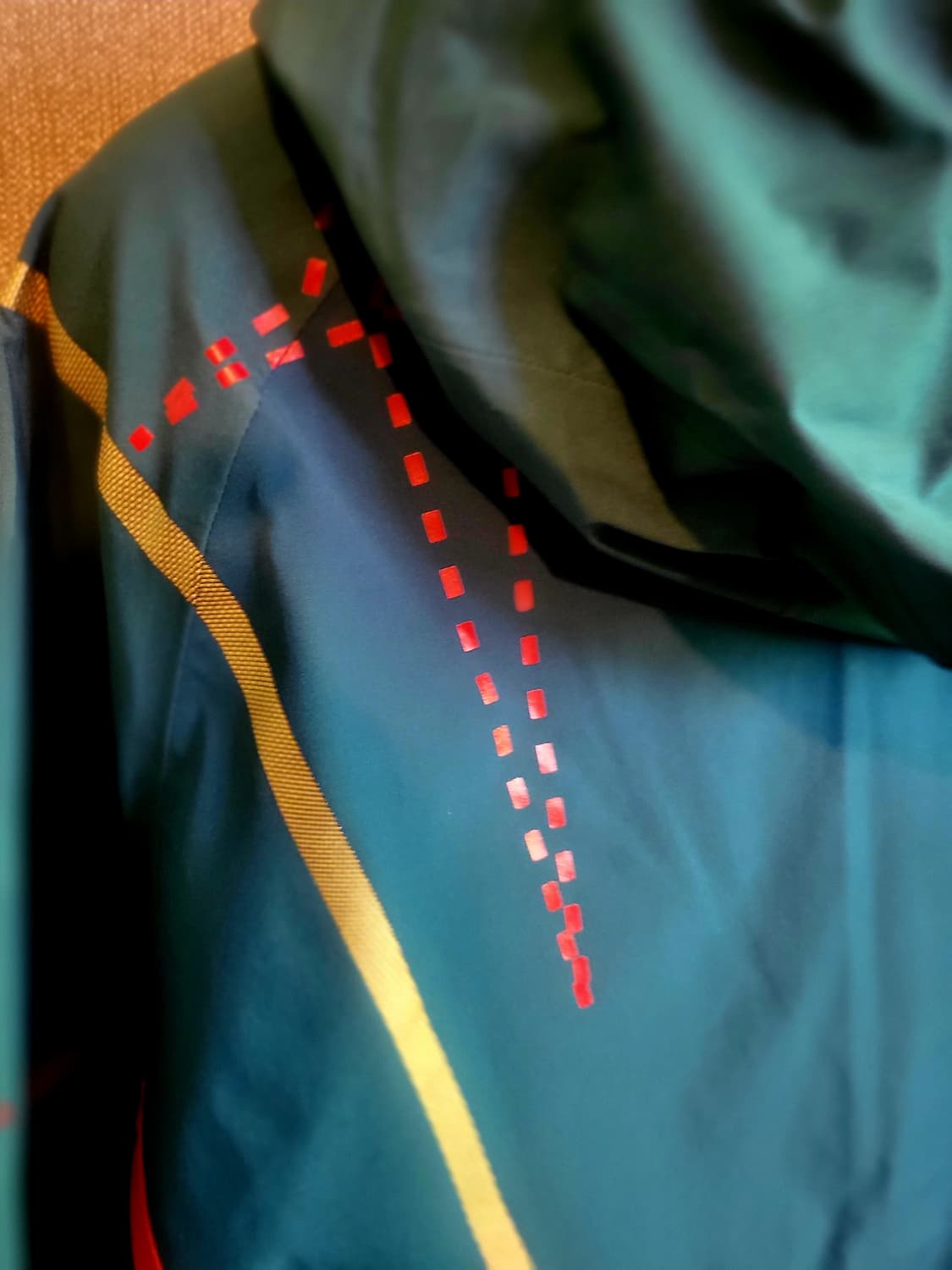 [미사용 택달린 새상품] 네파-남자 등산 바람막이 상품이미지7