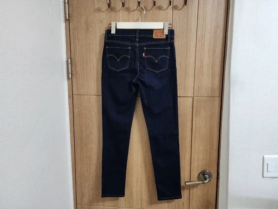 (26)여성 리바이스 711 스키니 데님 팬츠 상품이미지3