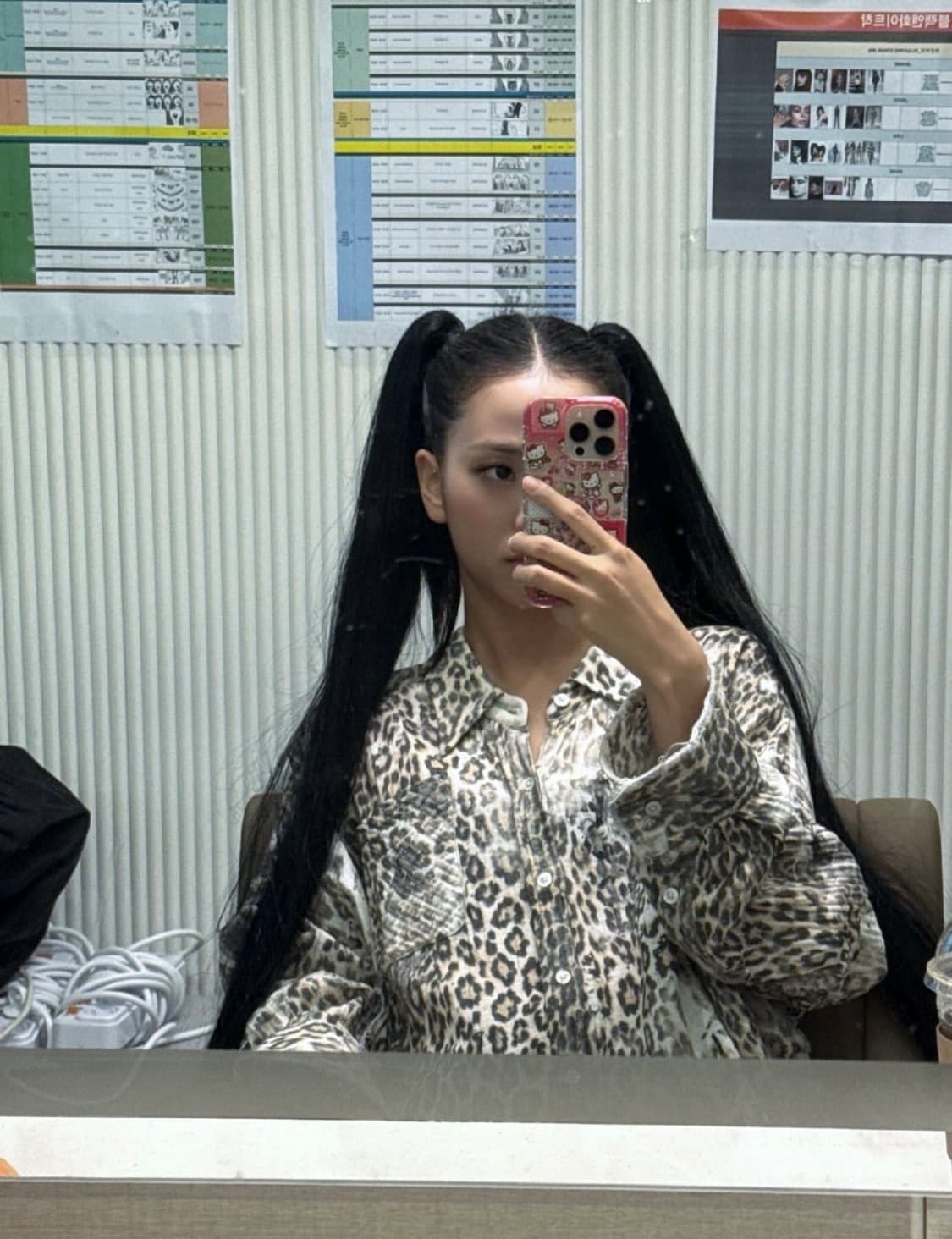 (지수 착용) R13 25SS 레오파드 슈레디드 셔츠 상품이미지2