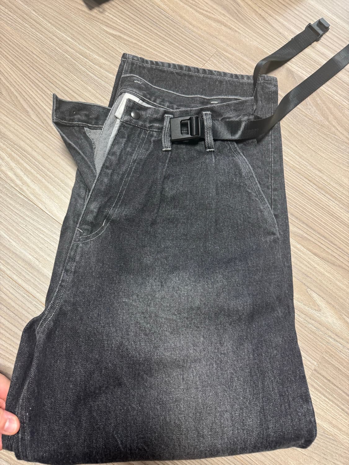 모이프 24fw 와이드데님 흑청 상품이미지4