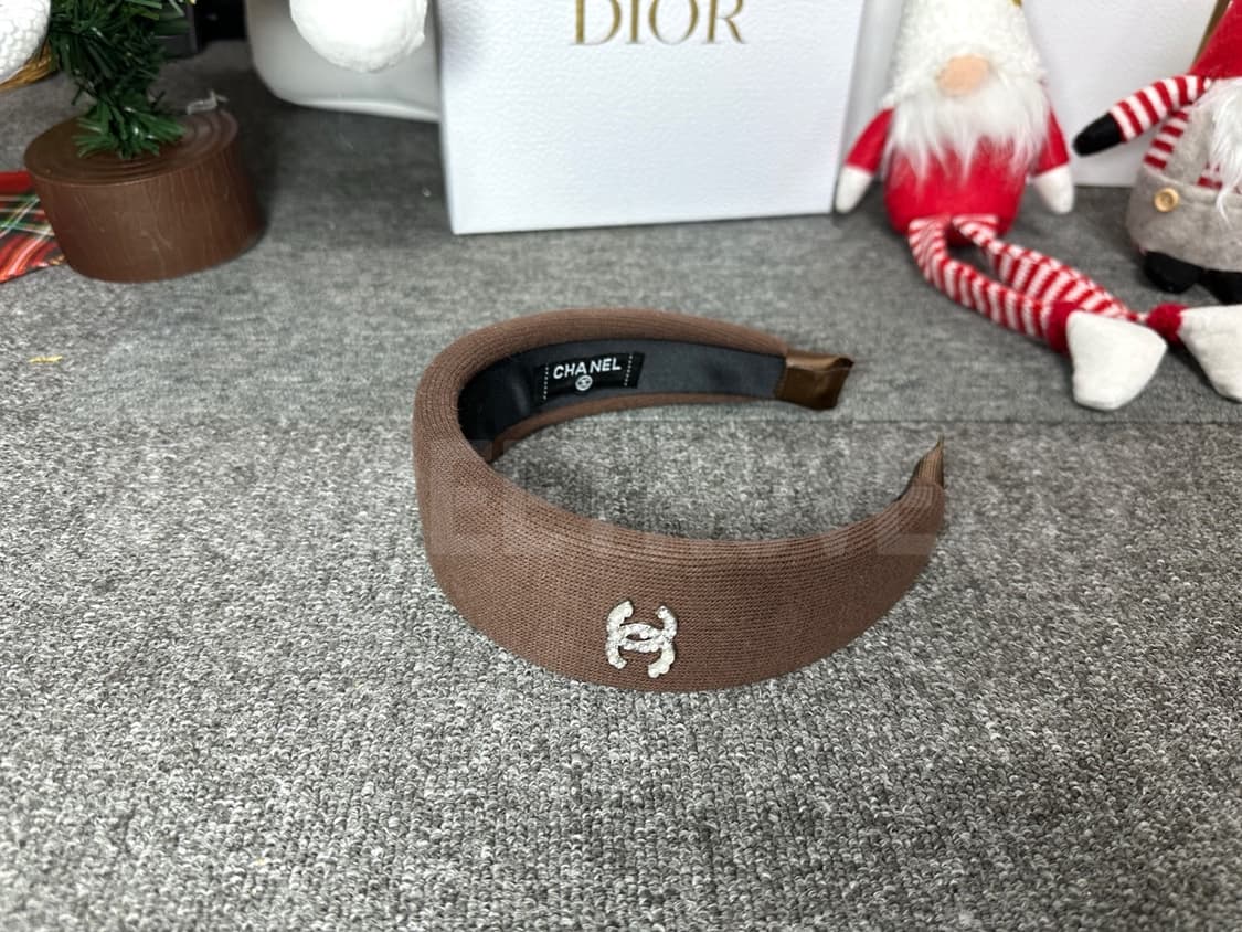 샤넬 진주 큐빅 머리띠 브라운 상품이미지7