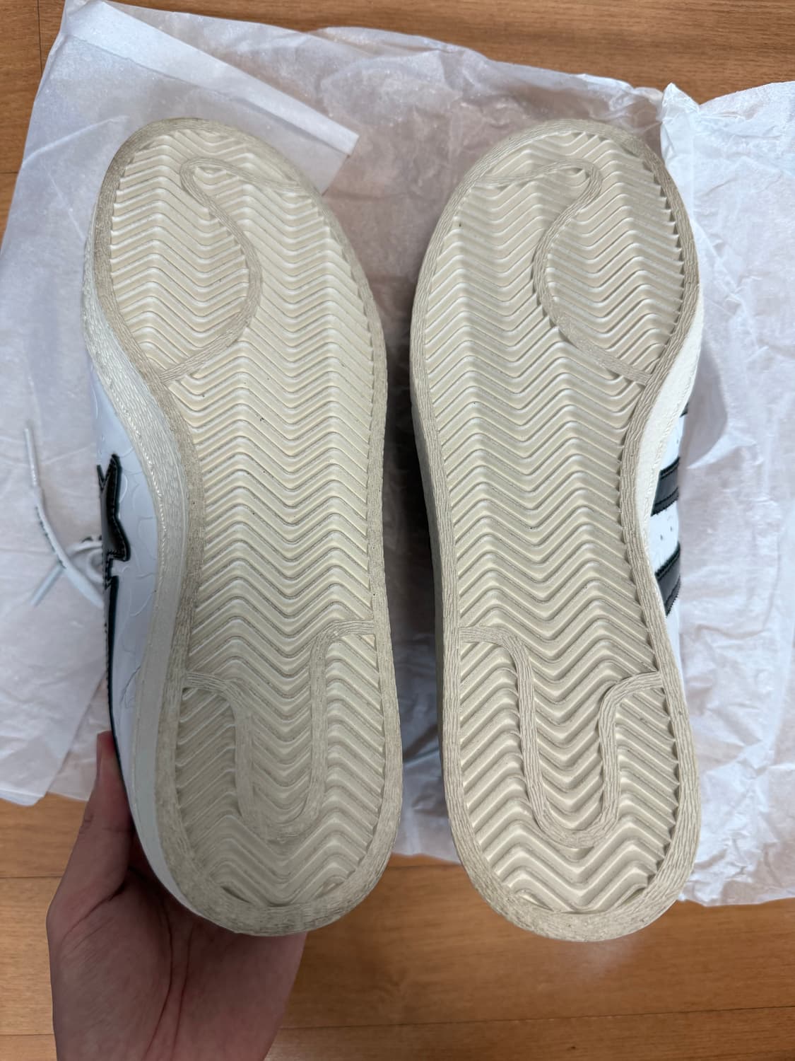 아디다스 x 베이프 슈퍼스타 255 극미중고 팔아요 상품이미지3