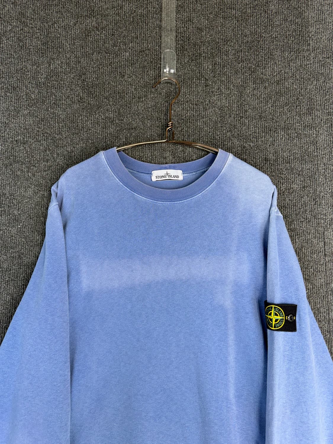 스톤아일랜드 가먼트다잉 와펜 맨투맨 상품이미지2