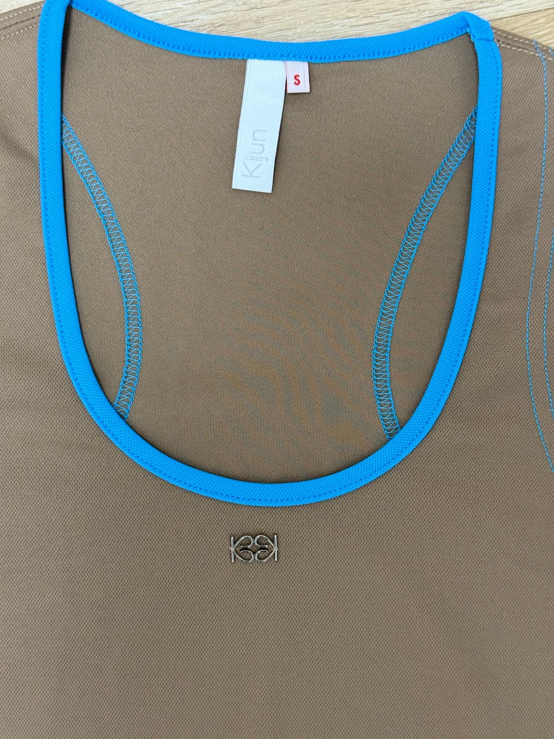 기준 유넥 롱슬리브 탑 베이지 상품이미지4