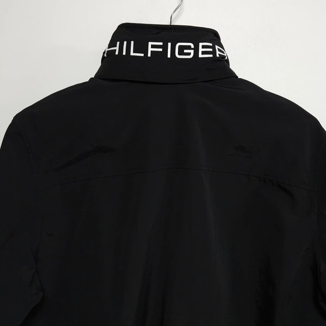 남녀공용S)Tommy 타미힐피거 블랙 바람막이 자켓 상품이미지6