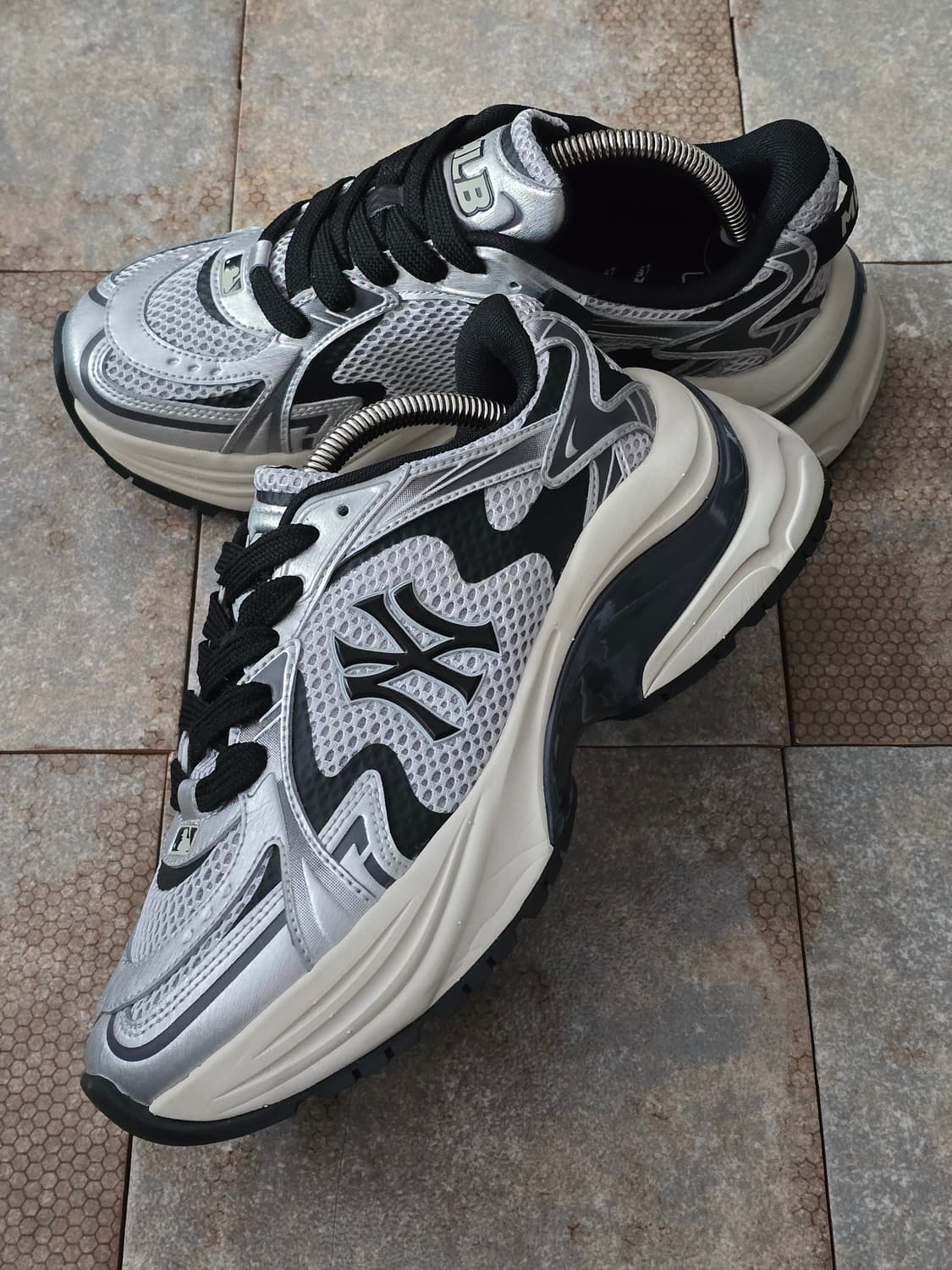 (240)mlb 커브 러너 뉴욕양키스 실버  상품이미지3