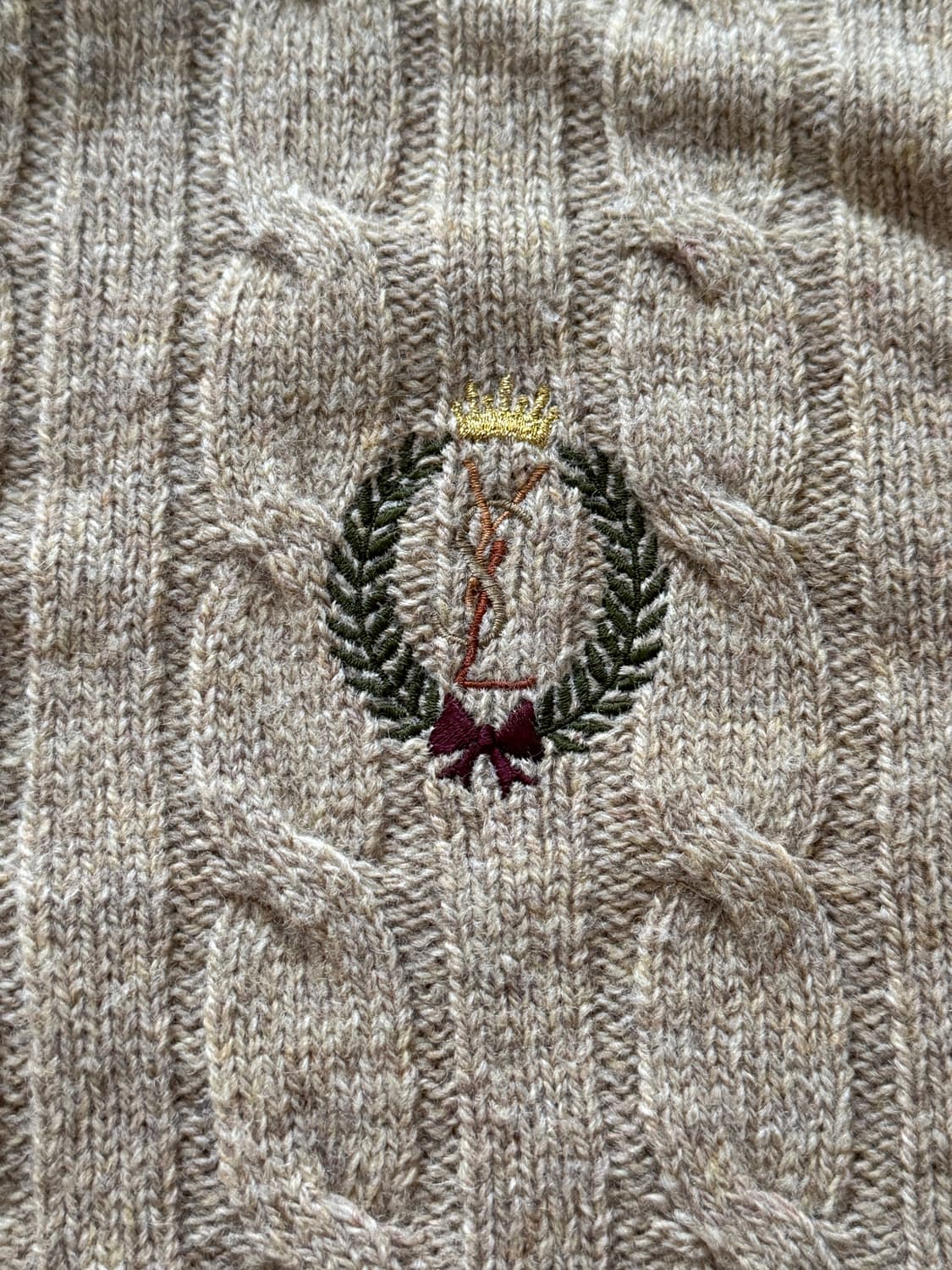 입생로랑 꽈배기 니트  상품이미지5