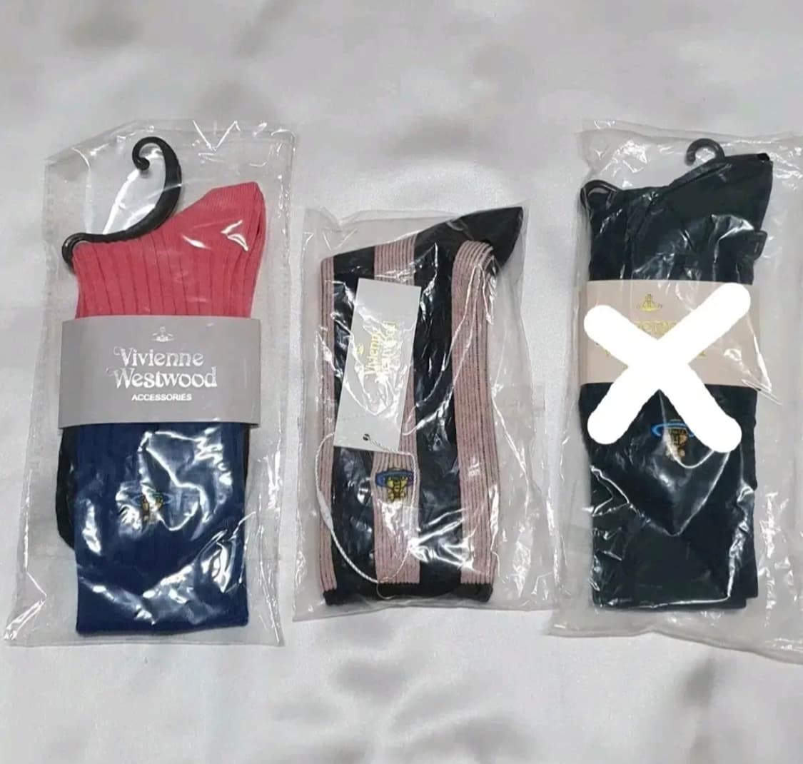 블루 연핑크 다크그린 블랙 스트라이프 비비안웨스트우드 양말 상품이미지1