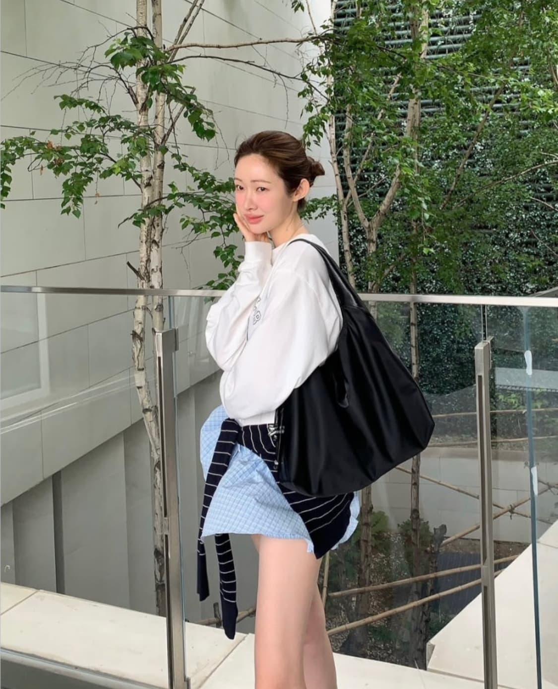 루에브르 호보백 (블랙) 차정원착용 상품이미지1