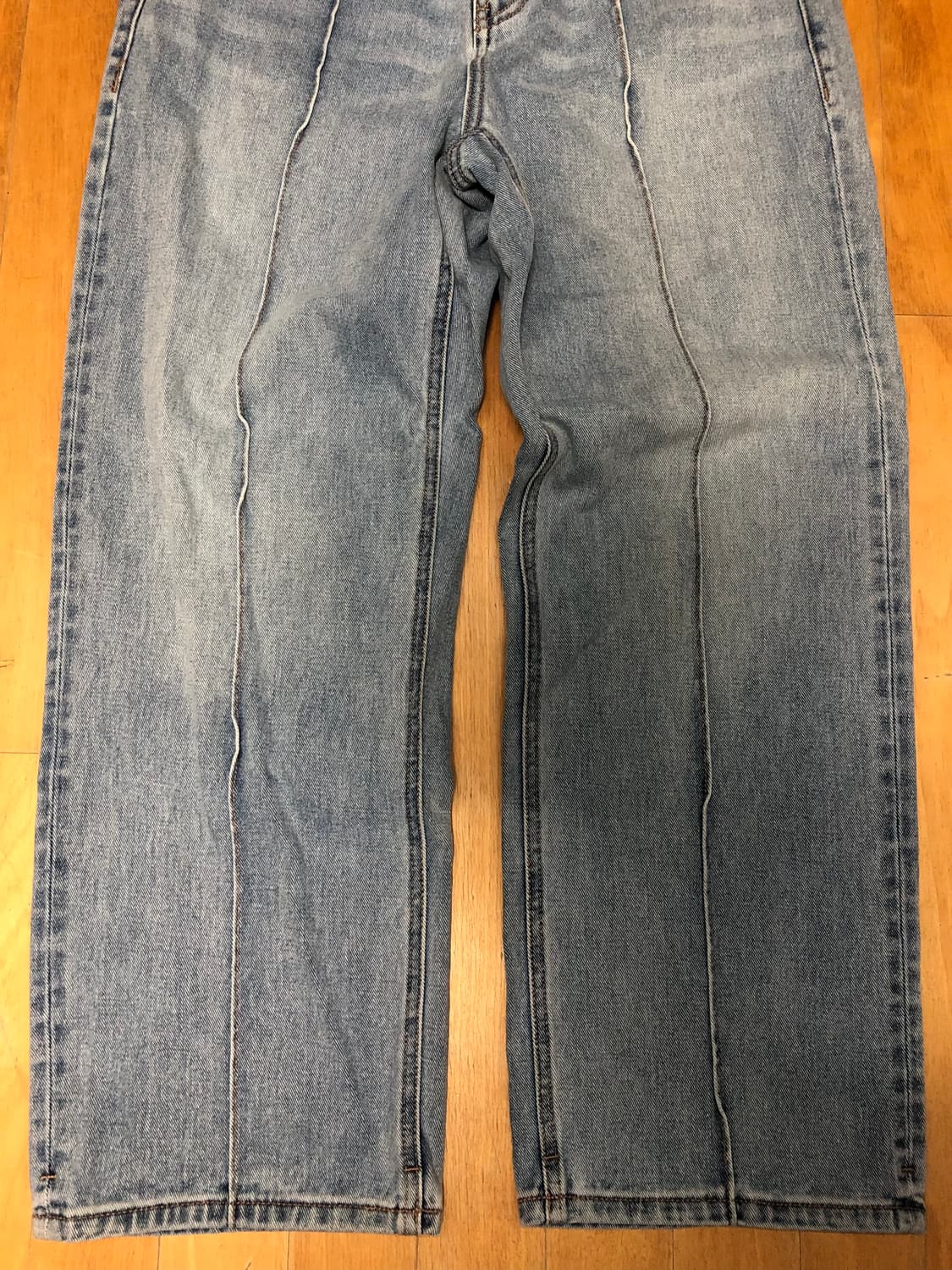 무신사스탠다드 무탠다드 핀턱 레귤러핏 데님팬츠 34 상품이미지6
