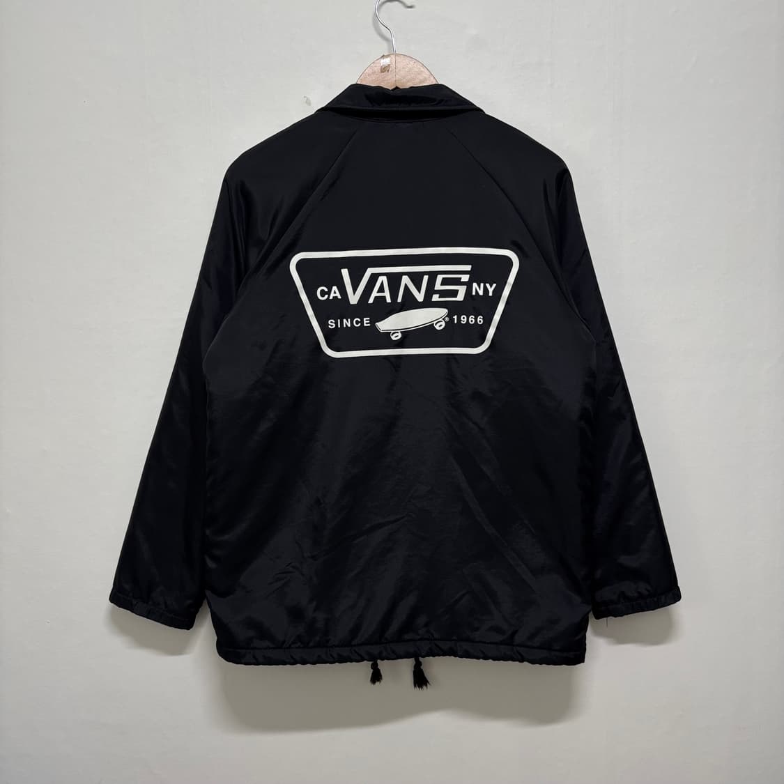 반스 블랙 누빔 코치자켓 상품이미지1