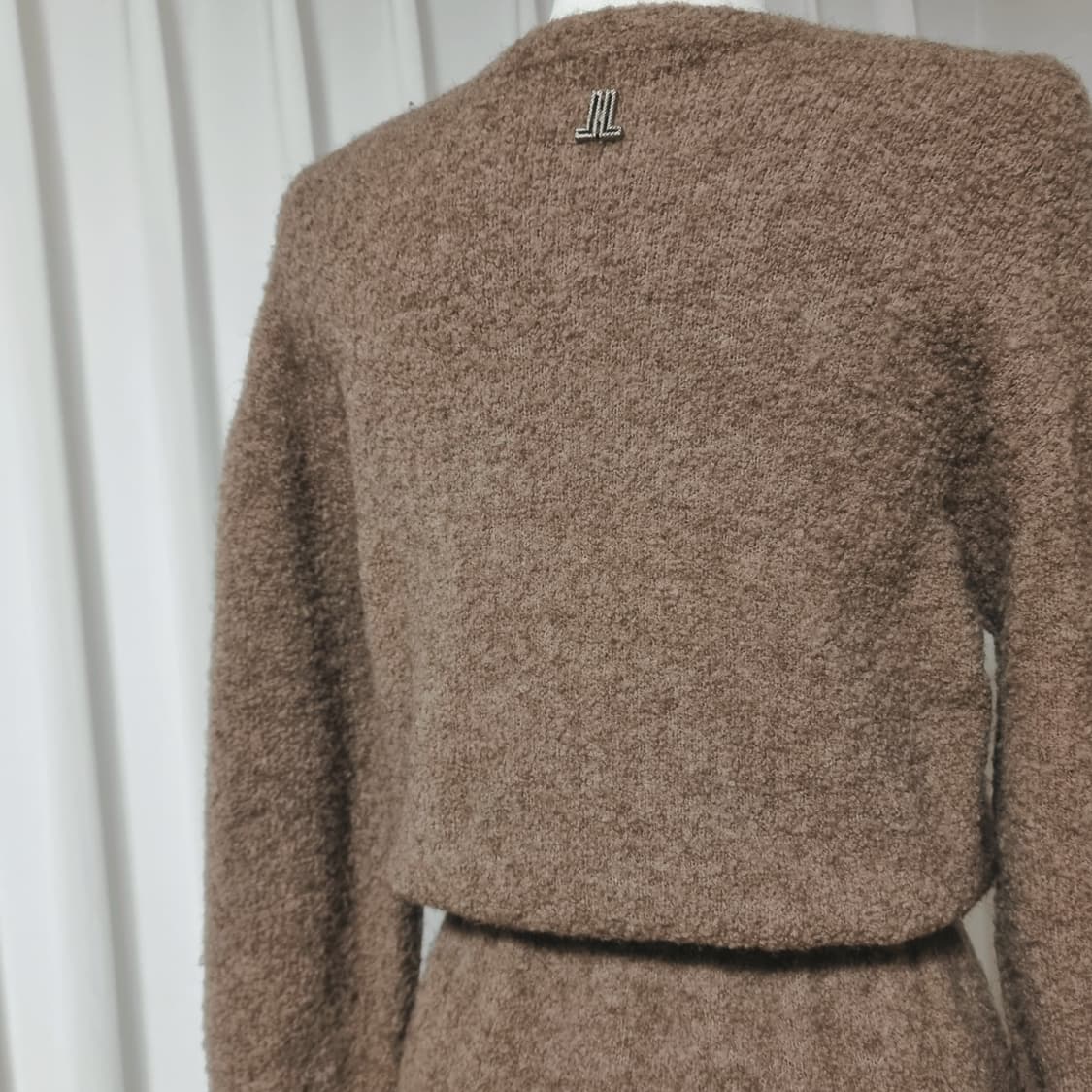 랑방컬렉션 부클 니트 롱원피스 울54,야크22혼방 (55쯤) 22년도생산 상품이미지7