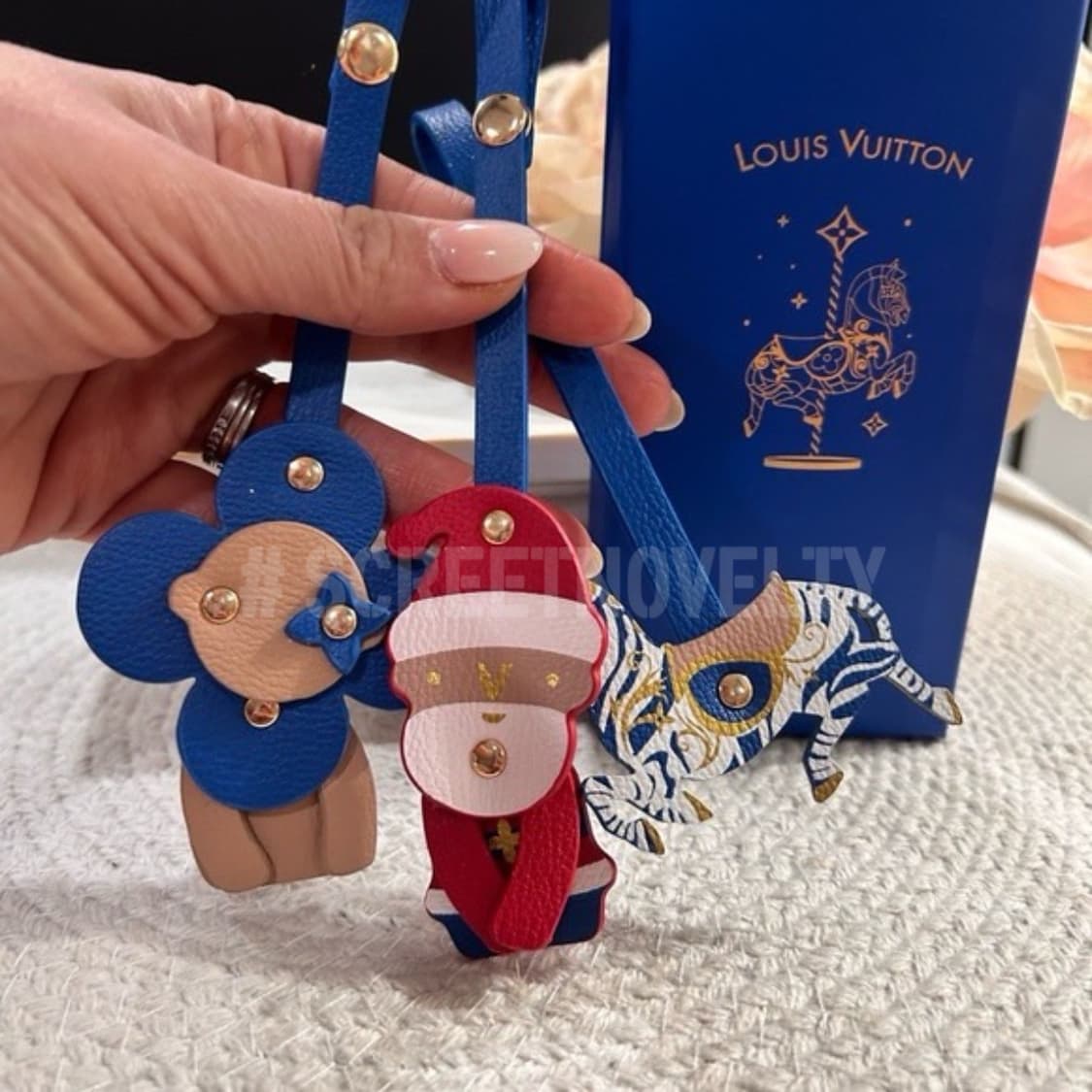 루이비통 크리스마스 홀리데이 VIP 기프트 참 태크 세트 상품이미지8