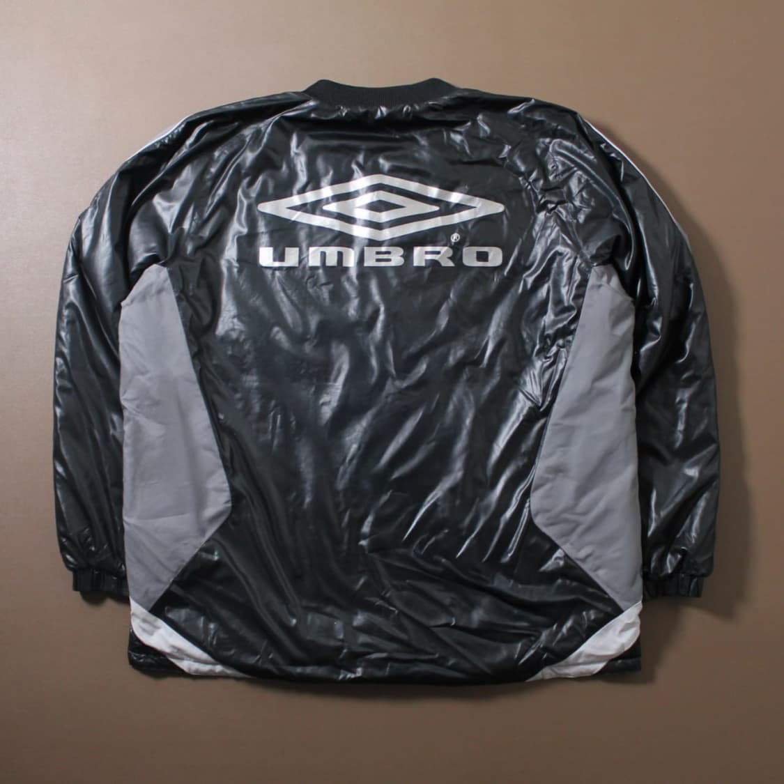 Umbro 엄브로 블랙 트레이닝 웜업 상품이미지2