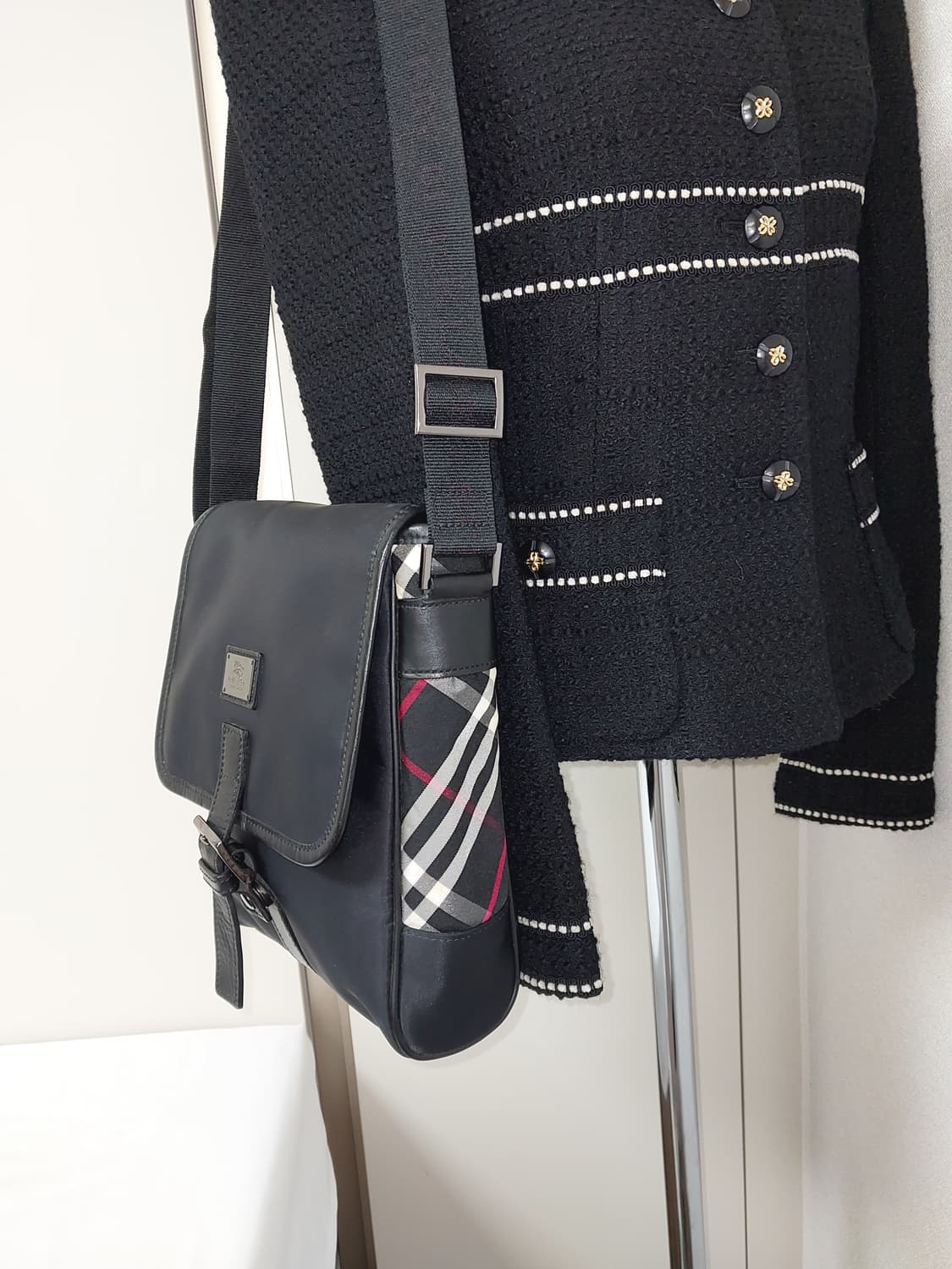 [정품] 버버리 나일론 숄더백 크로스백 상품이미지3