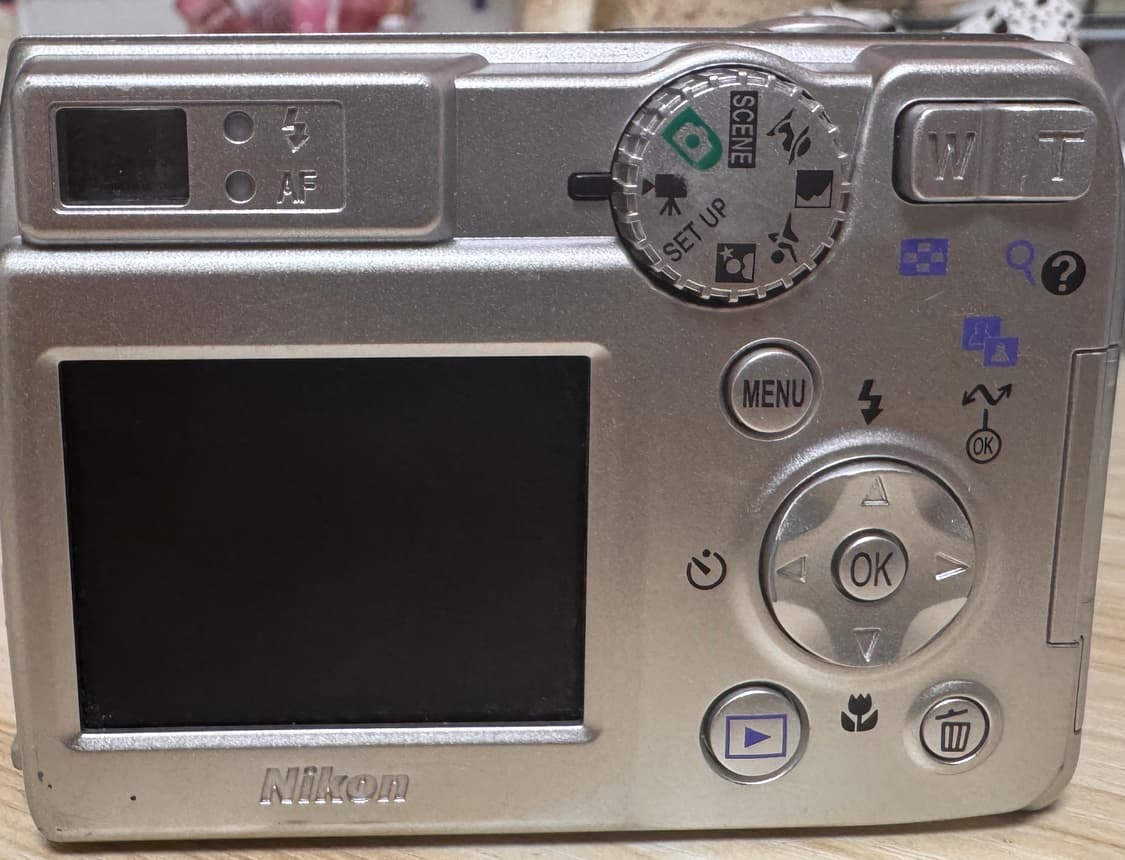 니콘 쿨픽스 7600 상품이미지2