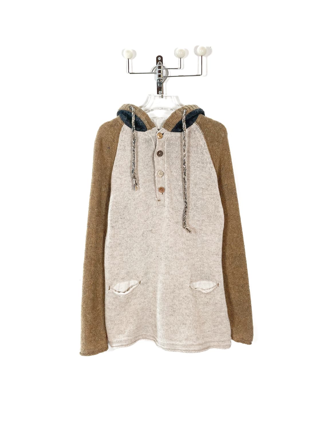 큐브슈가 버튼 포인트 니트 후드티셔츠  상품이미지1