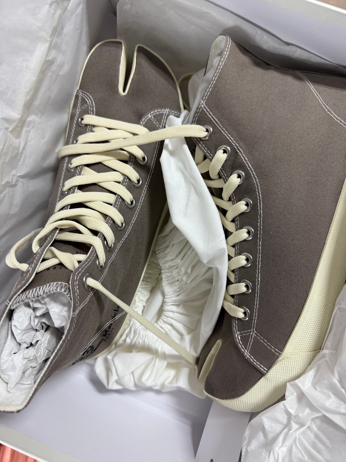 [44] 메종 마르지엘라 타비 하이 하이탑 스니커즈 토프 그레이 상품이미지3