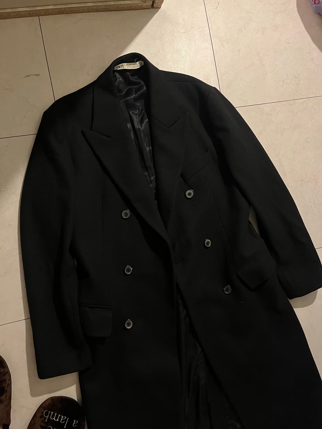 Zara collection 18 F/W 피크드 라벨 울 코트 상품이미지2