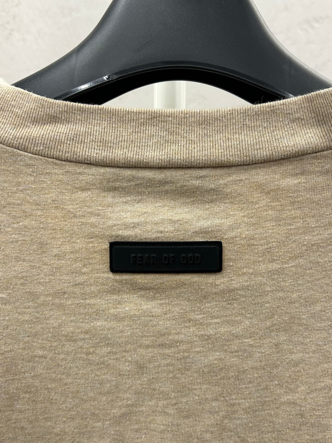 에센셜 오버핏 긴팔 티셔츠 베이지 상품이미지5