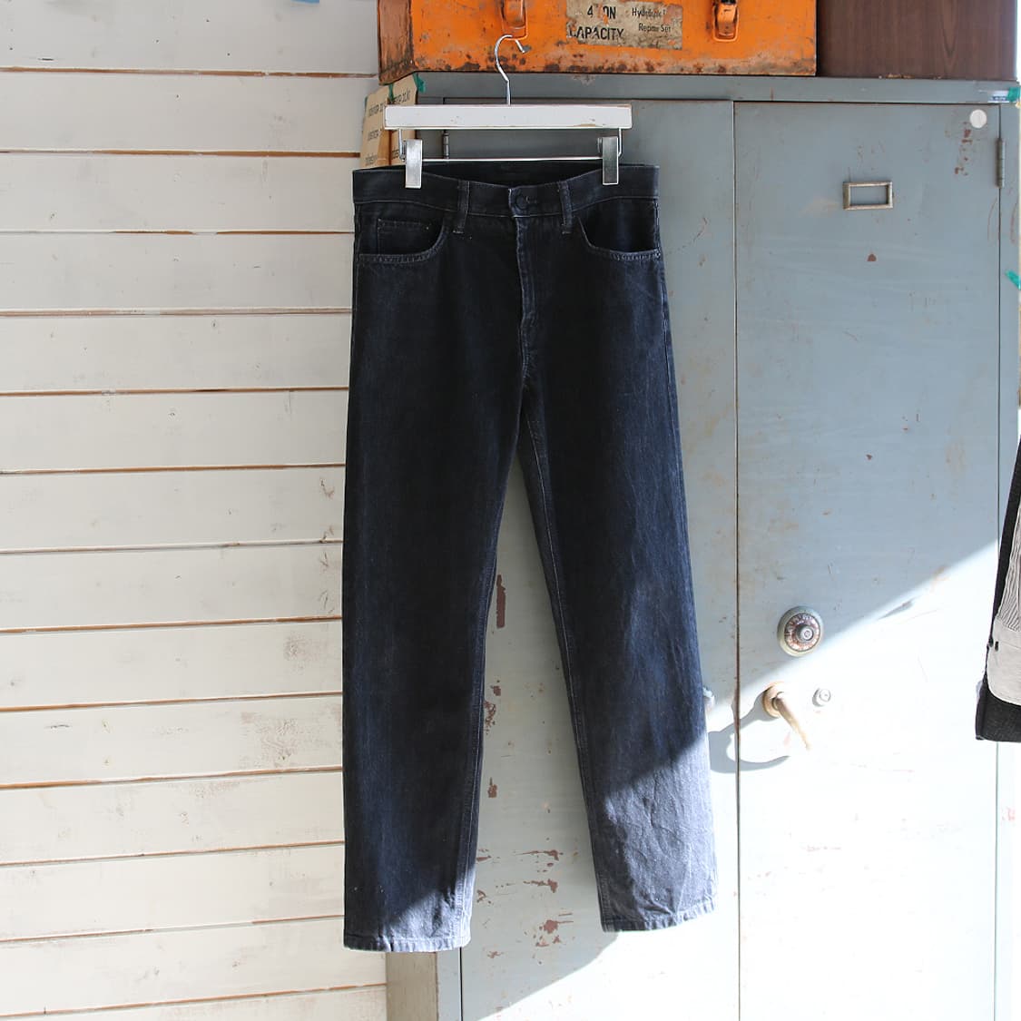 (착용컷) 유니클로 x HELMUT LANG 데님 팬츠 (남성용 31) 상품이미지2