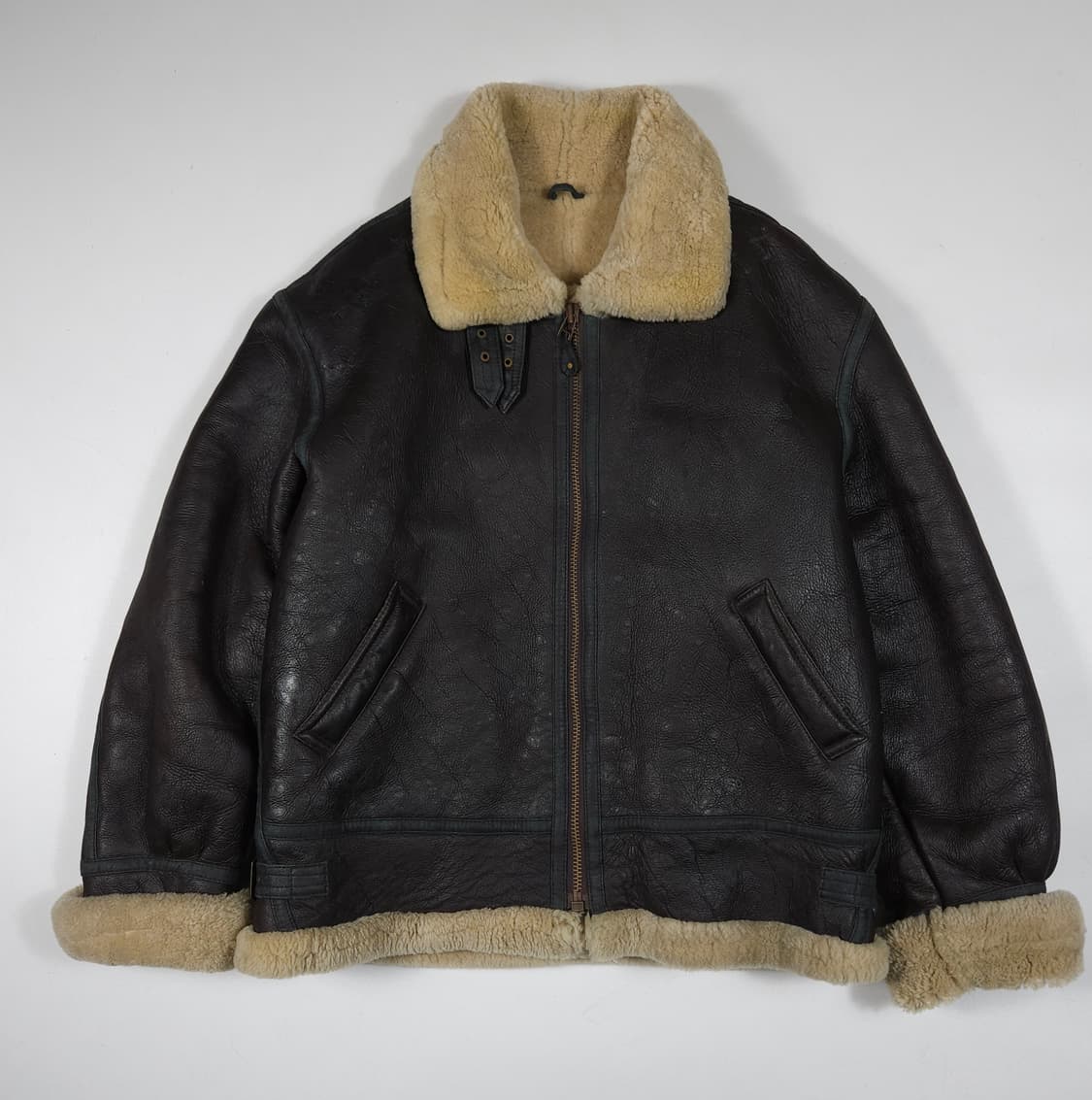 스투시 B-3 무스탕 상품이미지1