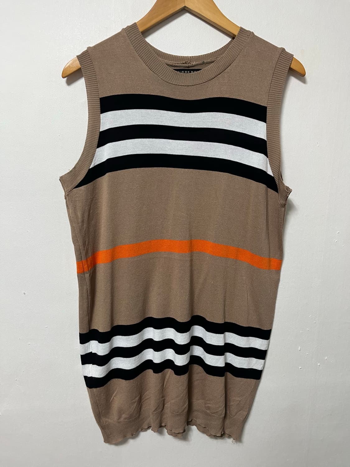 66 Burberry 버버리 올드스쿨 니트조끼 상품이미지1