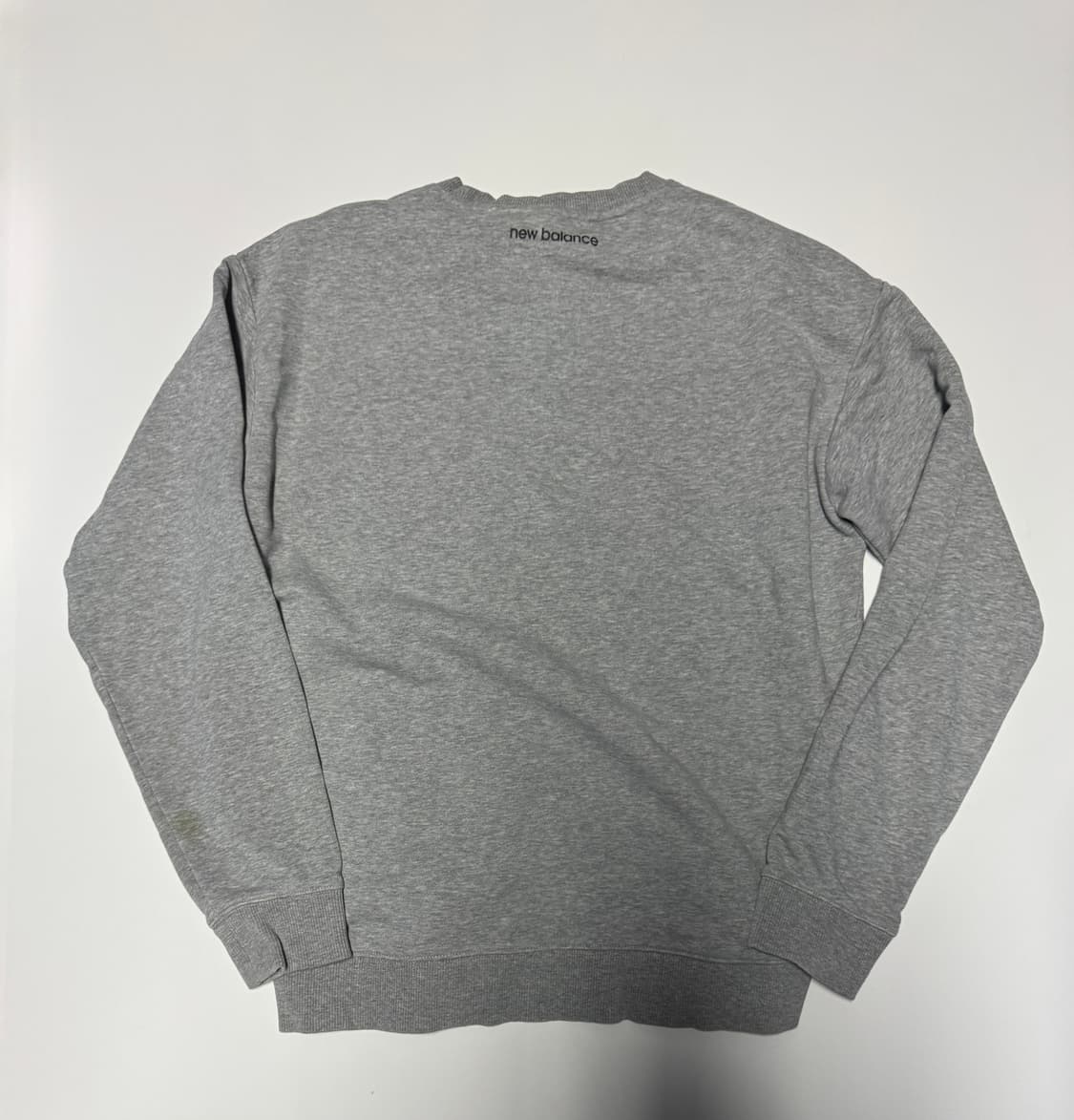 뉴발란스 빅 프린팅 오버핏 맨투맨 XL 그레이 상품이미지2