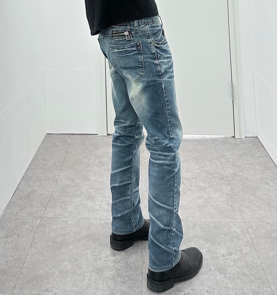 Vintage fade lines back zipper denim pan 상품이미지3