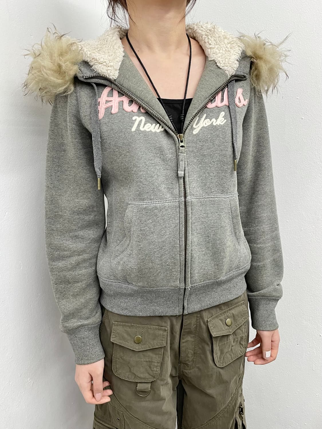 그레이 레터링 울프죠 후드집업 상품이미지4