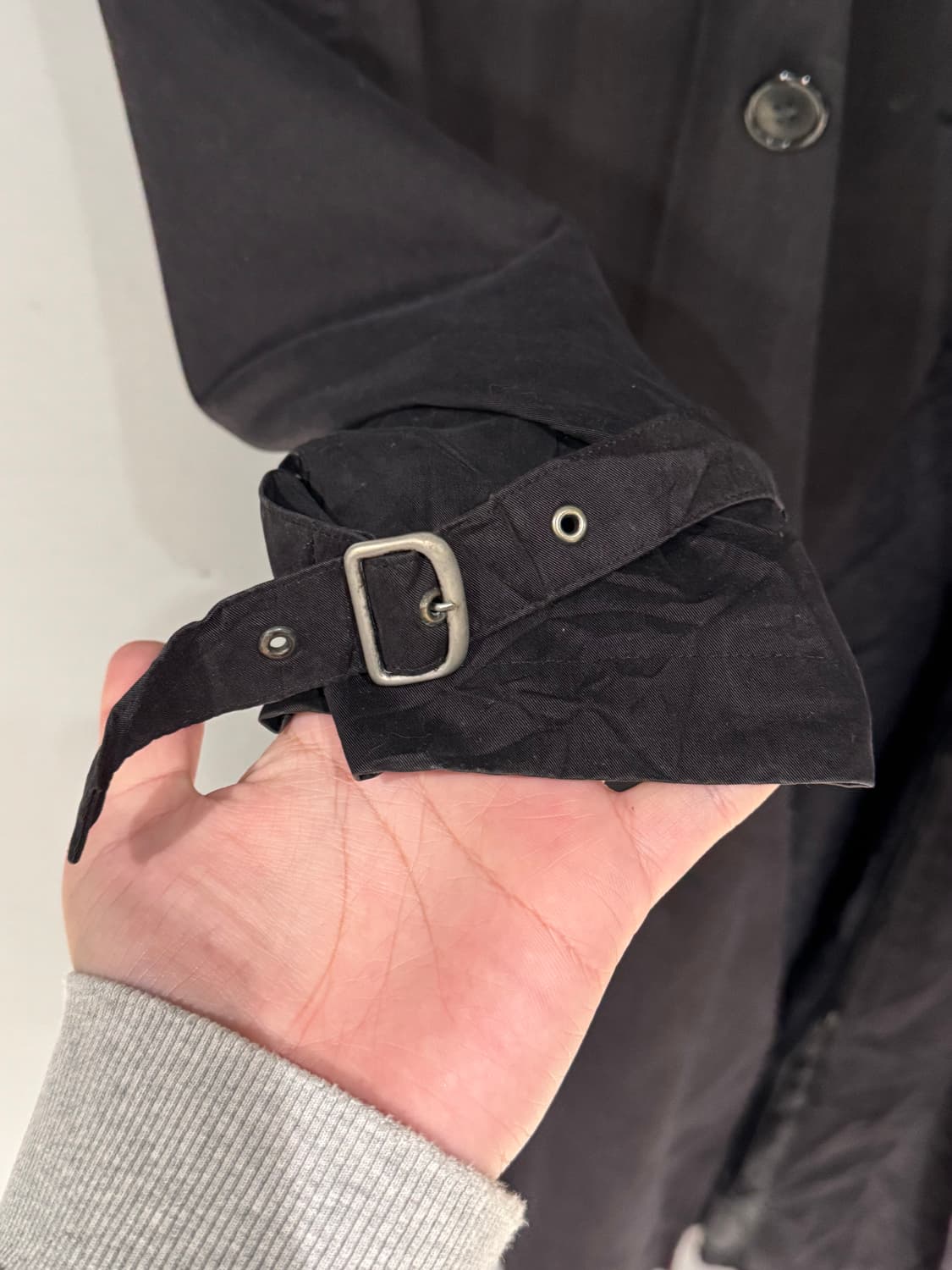 알레그리 벨티드 블랙 더블 트렌치코트 상품이미지9