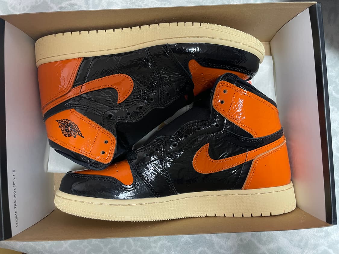 [240] (GS) 조던 1 레트로 하이 OG 쉐터드 백보드 3.0 상품이미지2