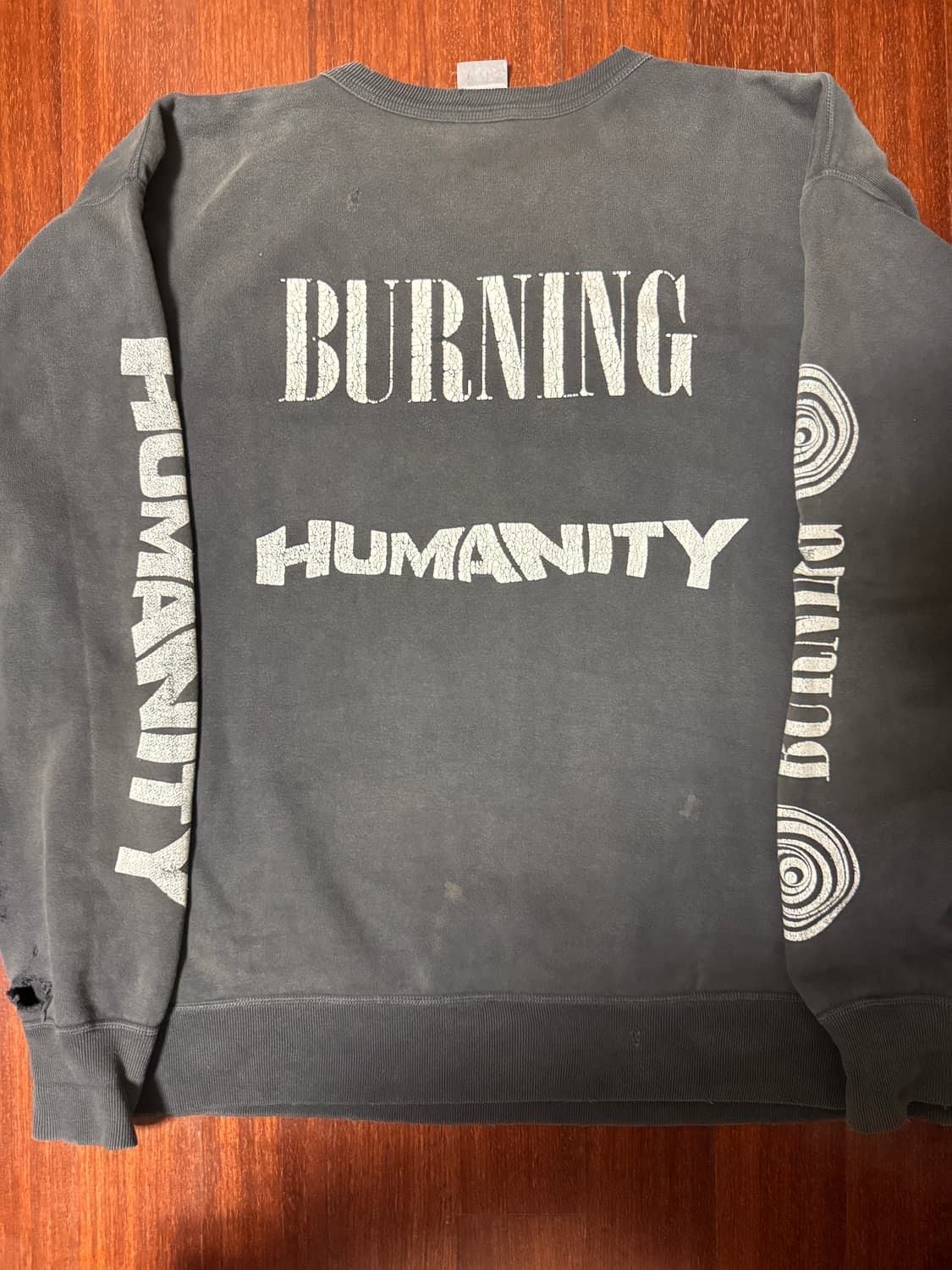 세인트 미카엘 너바나 BURNING 스웻셔츠 상품이미지2