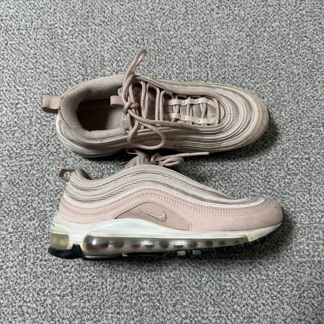 [정가 24만원] 나이키 에어맥스 97 베얼리 로즈 235 상품이미지1