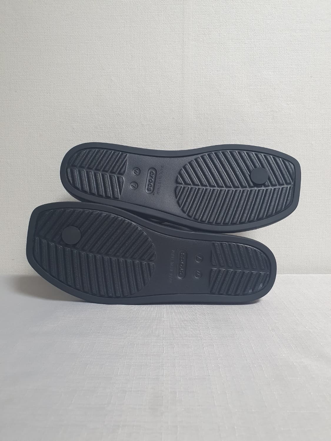 240mm 크록스 마이애미 통 플립플랍 블랙  상품이미지8