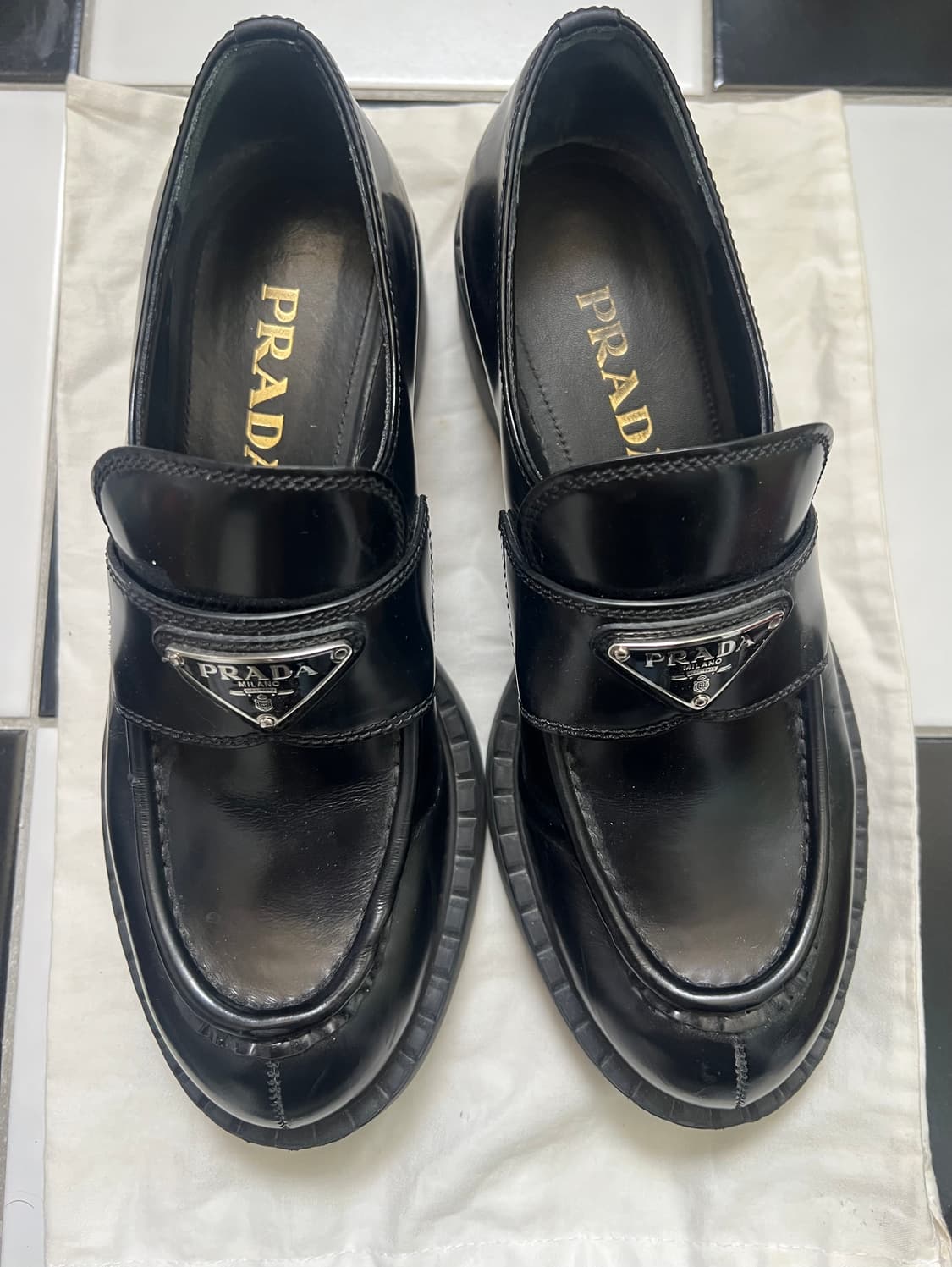 프라다 브러시드 로퍼 235사이즈 (6.5) 상품이미지2