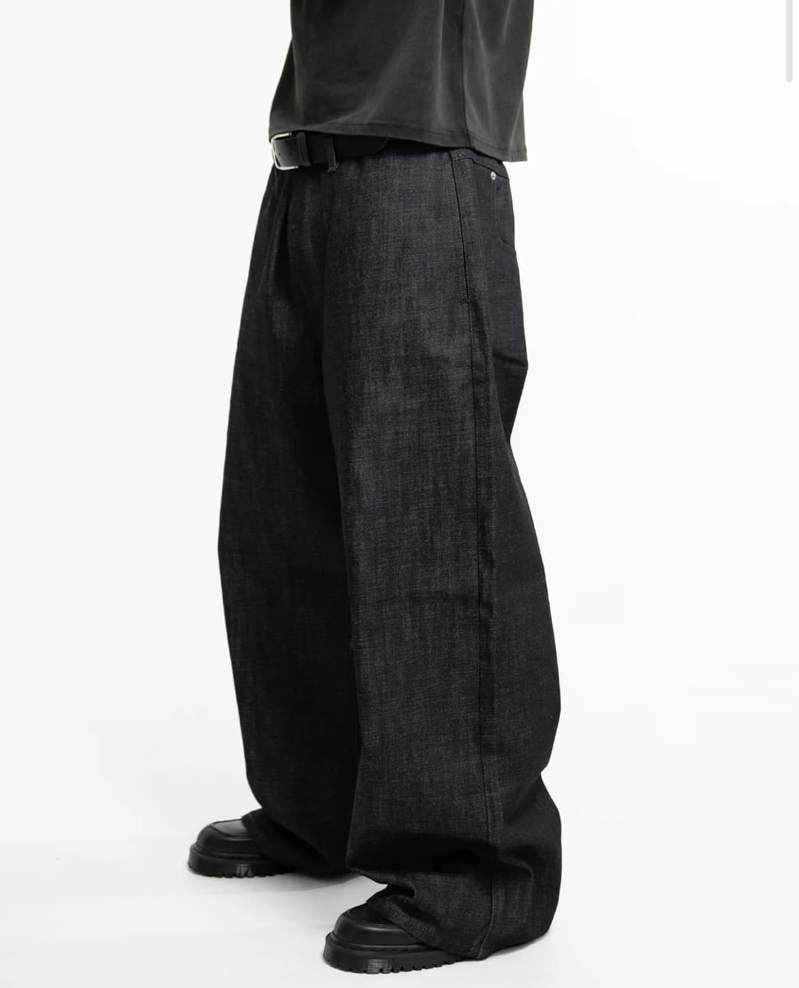 Menes Tokyo Janome Raw Baggy Jeans 상품이미지1