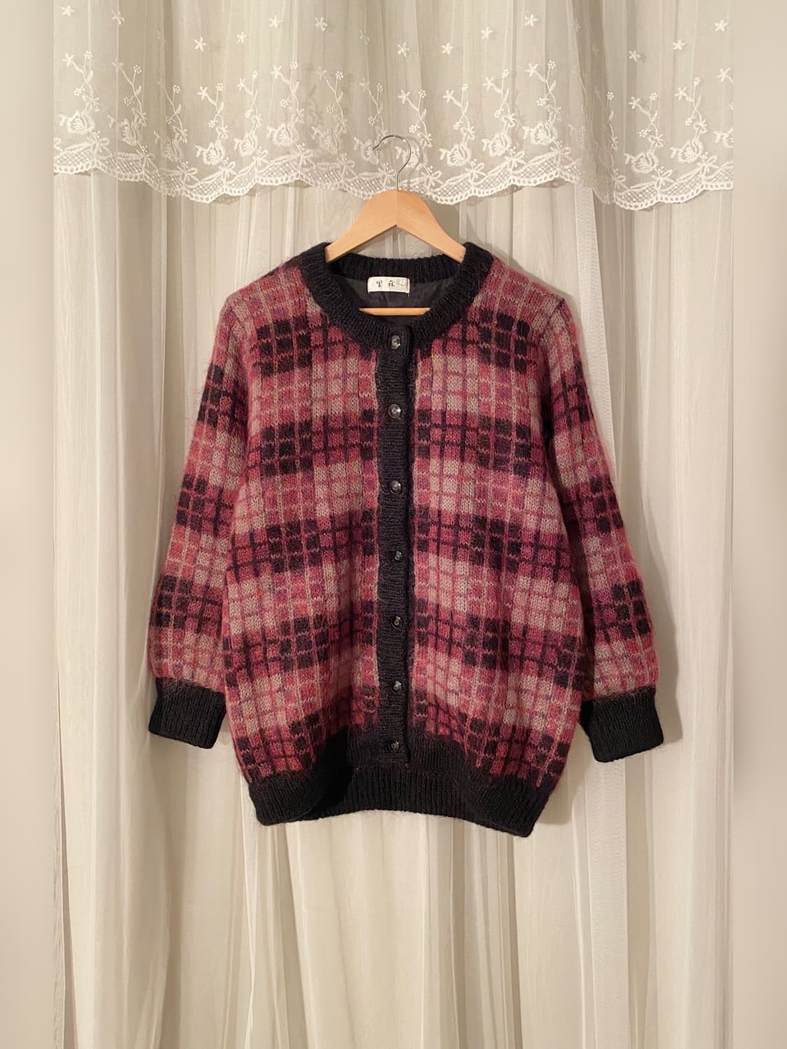 Soft Burgundy Check Wool Cardigan 상품이미지1