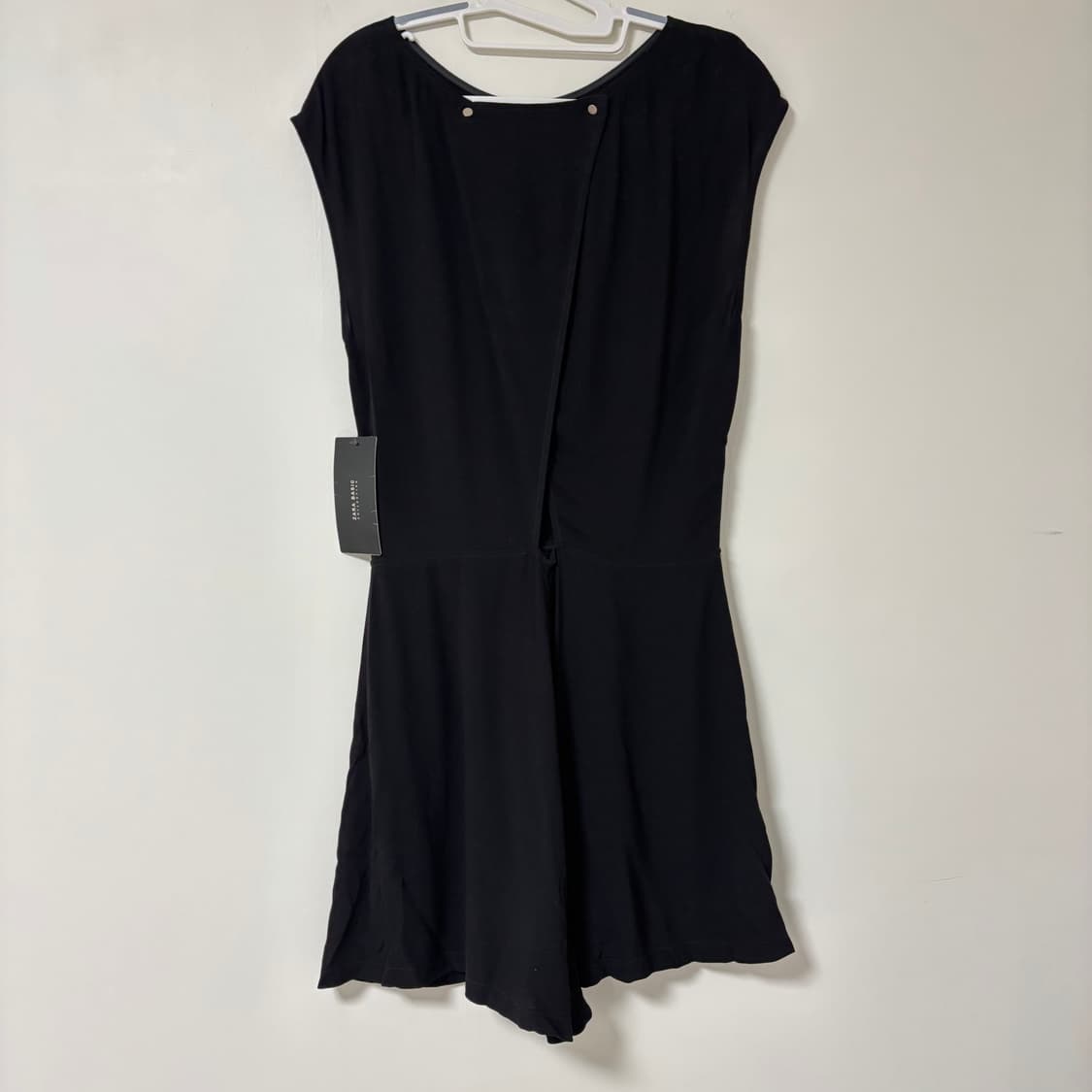 자라 슬리브리스 리본 디테일 블랙 숏 점프수트 S 새상품 상품이미지2